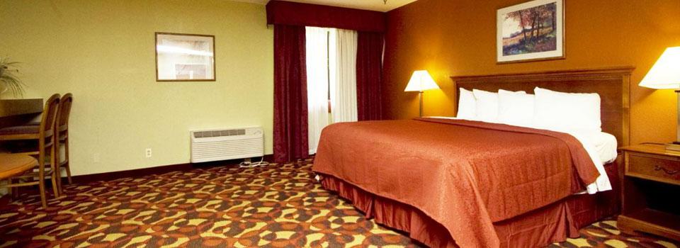 Quality Inn & Suites Kansas City I-435N Near Sports Complex Экстерьер фото