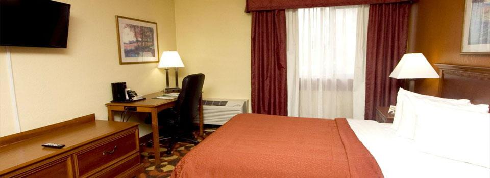 Quality Inn & Suites Kansas City I-435N Near Sports Complex Экстерьер фото